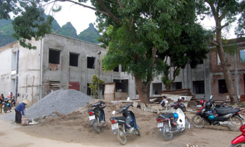 Đầu tư nâng cấp BVĐK và phòng khám ĐKKV huyện Chi Lăng: Chậm và "rối"