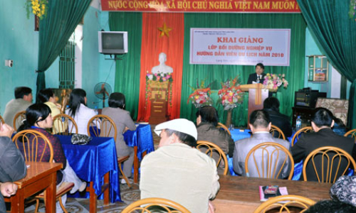 28 học viên tham dự lớp bồi dưỡng nghiệp vụ hướng dẫn viên du lịch