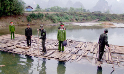 Tăng cường củng cố lực lượng công an xã vững mạnh