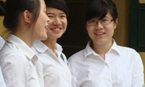 Đề toán không quá khó, có phân hóa về trình độ