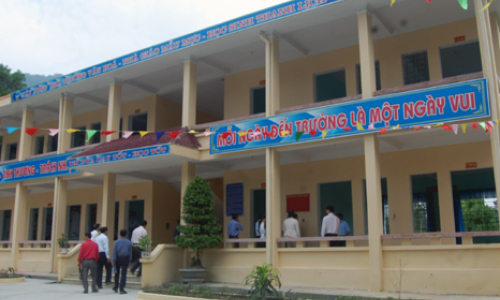 Công tác kiên cố hóa trường lớp học khi người dân vào cuộc