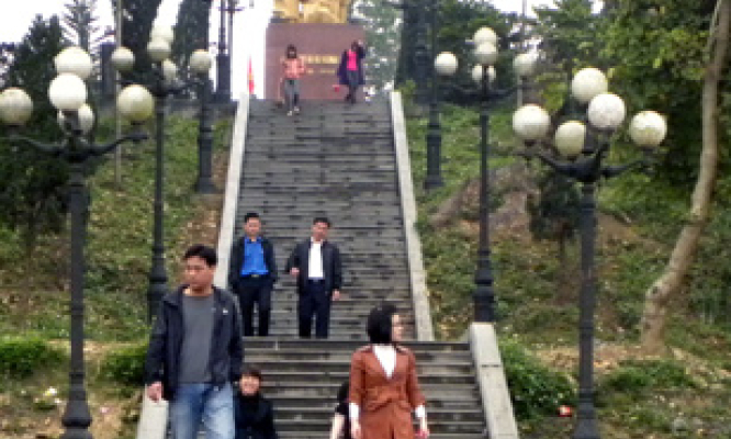 Hành trình về nguồn: Gắn kết tuổi trẻ báo Đảng
