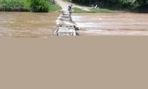 Mất mạng vì đi cầu tạm