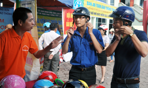 Chương trình đổi mũ bảo hiểm có trợ giá: Thay đổi nhận thức bằng hành động