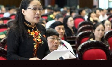 Tán thành quy định tên nước là CHXHCN Việt Nam