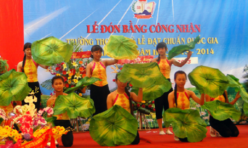 Phấn đấu “Ba tốt” trong năm học mới 2013-2014