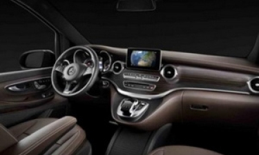 Lộ nội thất mẫu Mercedes-Benz V-Class và C-Class