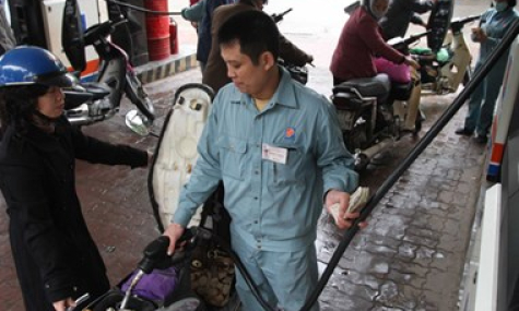 Cho phép tăng mức trích quỹ bình ổn giá xăng dầu