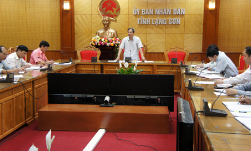UBND tỉnh họp bàn giải pháp tháo gỡ khó khăn cho các công trình thủy điện