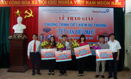 35 khách hàng được nhận giải thưởng tiết kiệm