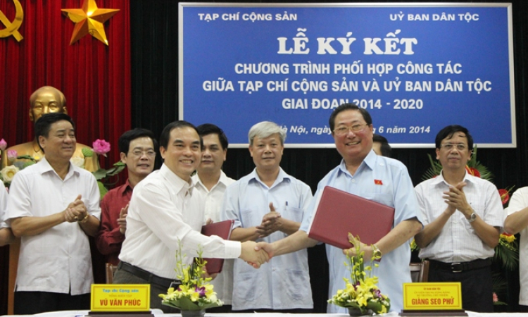 Tạp chí Cộng sản và Ủy ban Dân tộc tăng cường phối hợp công tác