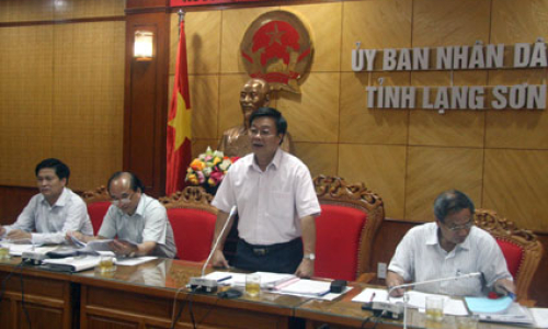 Thảo luận một số dự thảo quan trọng