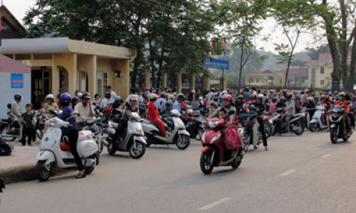 Cần nâng cao ý thức chấp hành luật giao thông