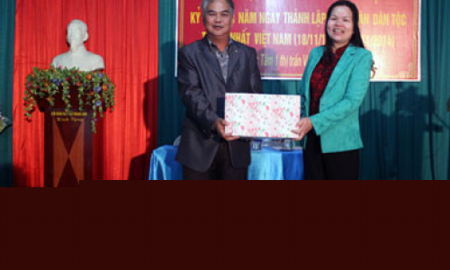 Lãnh đạo Ủy ban MTTQ tỉnh dự ngày hội Đại đoàn kết tại huyện Văn Quan