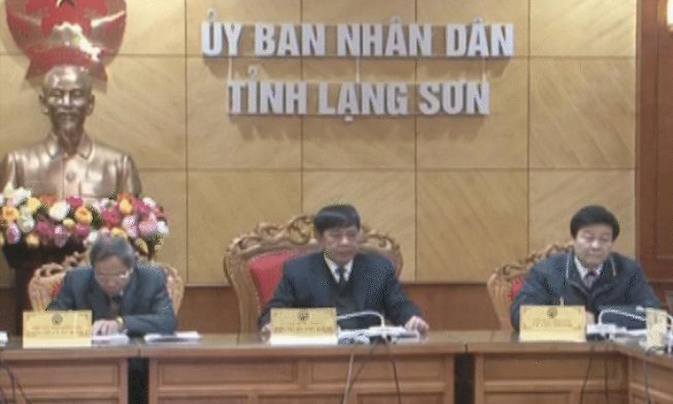 Chính phủ họp trực tuyến với các địa phương