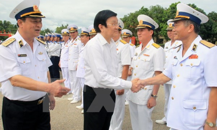 Chủ tịch nước Trương Tấn Sang thăm các đơn vị Hải quân