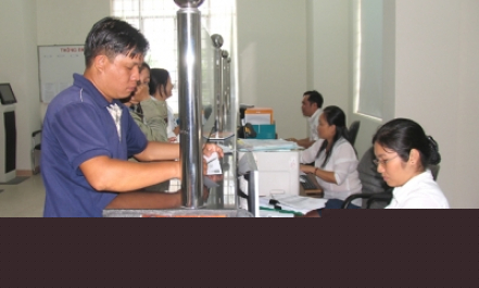 Sửa đổi lối làm việc, tránh gây phiền hà nhân dân