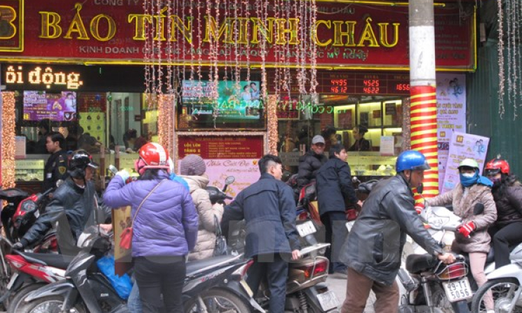 Lực đẩy từ thị trường thế giới yếu dần, vàng SJC quay đầu giảm nhẹ