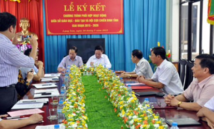 Sở GD&ĐT- Hội CCB tỉnh: Ký kết chương trình phối hợp hoạt động giáo dục