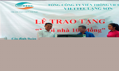 Trao tặng “ngôi nhà 100 đồng”
