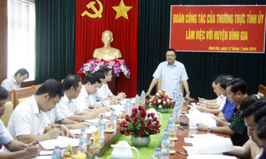Thường trực Tỉnh ủy làm việc với Huyện ủy Bình Gia