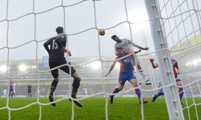 Costa tỏa sáng, Chelsea chạm mốc kỷ lục 11 trận thắng liên tiếp