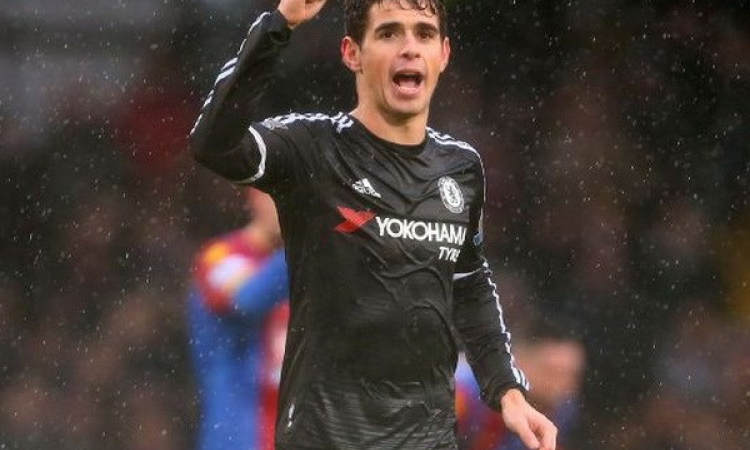 Oscar phá kỷ lục chuyển nhượng, nhận lương cao hơn cả Ronaldo