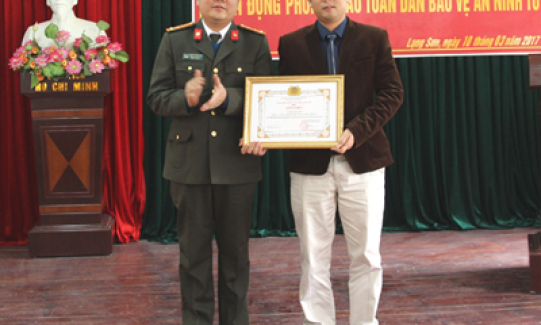 Phát động phong trào "Toàn dân bảo vệ an ninh Tổ quốc"