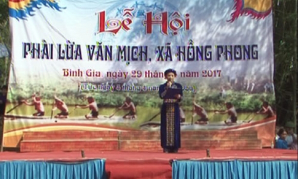 Tưng bừng lễ hội Phài Lừa - Văn Mịch