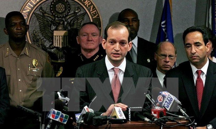 Thượng viện Mỹ phê chuẩn ông Alexander Acosta làm Bộ trưởng Lao động