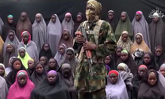 Người dân Nigeria kêu gọi nhóm khủng bố thả gần 200 nữ sinh bị bắt cóc