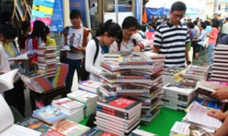 Hội sách Hà Nội 2017 diễn ra đúng dịp Giỗ Tổ