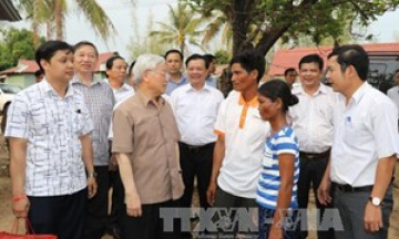 Tổng Bí thư Nguyễn Phú Trọng thăm xã đặc biệt khó khăn của tỉnh Gia Lai
