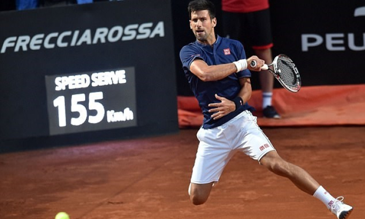 Novak Djokovic chạm tay vào kỷ lục sau chiến thắng không tưởng