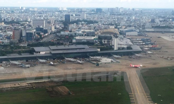 Tăng giá dịch vụ hàng không, vé máy bay chuẩn bị “leo thang”