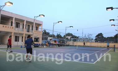 Phát triển phong trào thể dục thể thao
