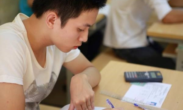 Các trường đại học tuyển được 83% tổng chỉ tiêu với điểm sàn mới