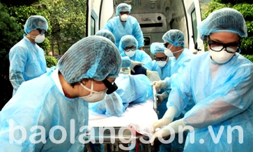 Chặt từ cửa khẩu