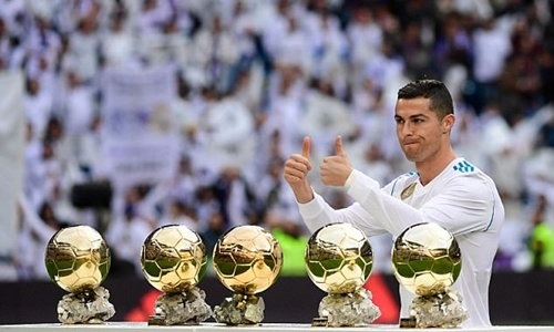 Ronaldo thành cầu thủ đầu tiên ghi hơn 50 bàn mỗi năm trong bảy năm liên tiếp