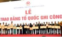 Trao Bằng Tổ quốc ghi công cho đại diện 672 gia đình liệt sĩ