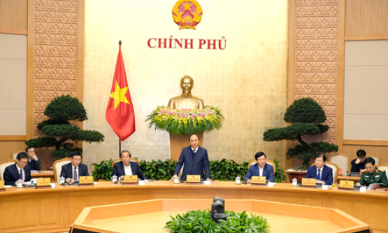 Thủ tướng: Đầu tư, chi tiêu tràn lan thì rất nguy hiểm