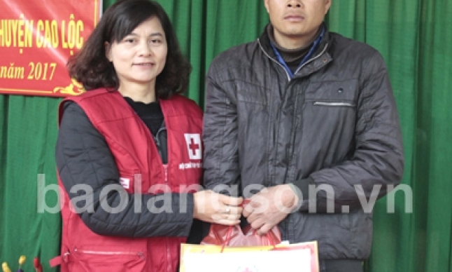 Gia đình nghèo cần sự giúp đỡ