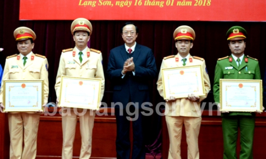 Tổng kết công tác đảm bảo trật tự an toàn giao thông năm 2017, đánh giá 5 năm thực hiện Chỉ thị số 18