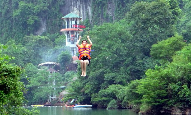 Phong Nha-Kẻ Bàng sắp có hệ thống đu dây mạo hiểm dài nhất thế giới