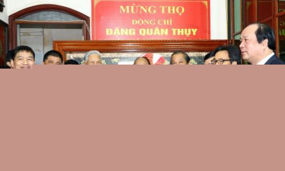 Thủ tướng chúc thọ Trung tướng Đặng Quân Thụy
