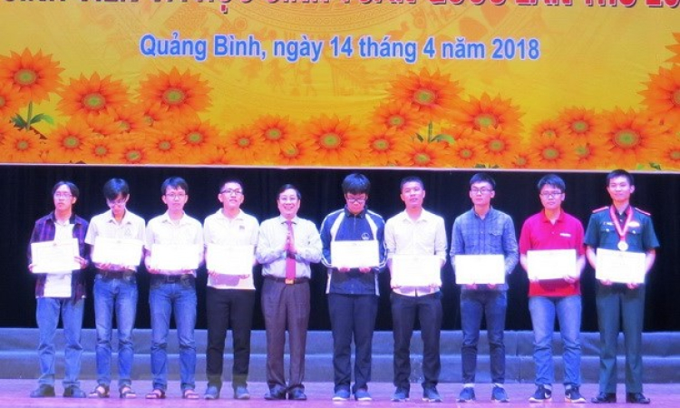 Trao giải kỳ thi Olympic toán học sinh viên, học sinh toàn quốc 2018