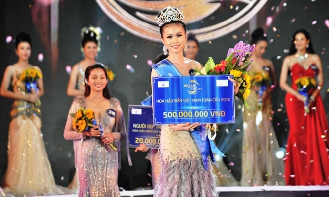 Nguyễn Thị Kim Ngọc đoạt vương miện Hoa hậu biển Việt Nam toàn cầu 2018