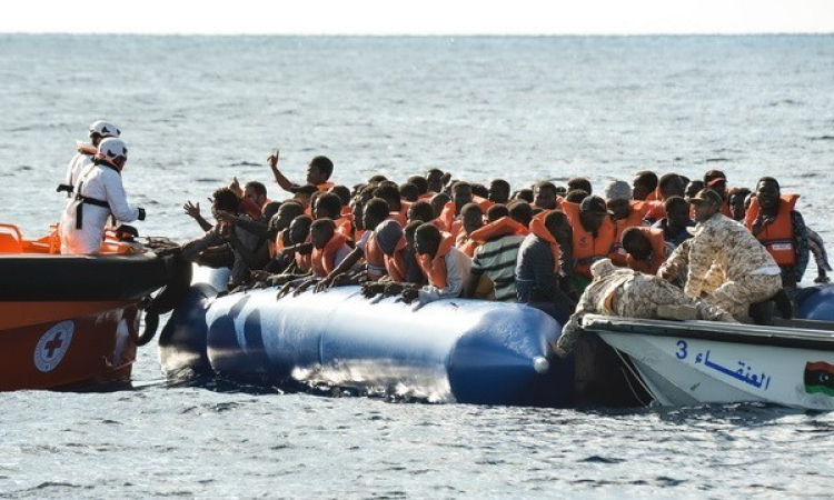 Libya giải cứu gần 500 người di cư ở ngoài khơi phía Tây