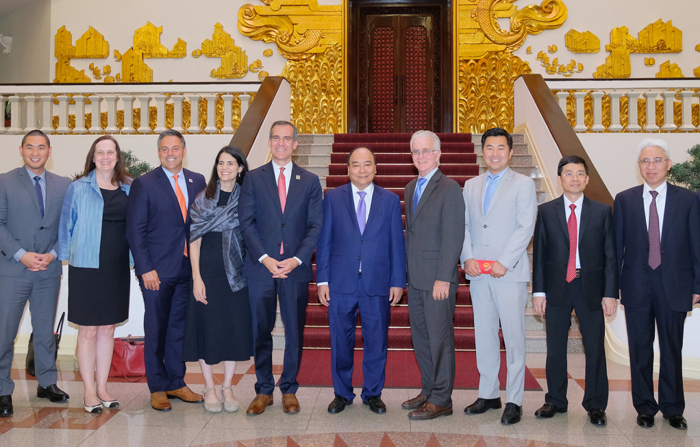 Thủ tướng Nguyễn Xuân Phúc tiếp Thị trưởng Los Angeles, Hoa Kỳ