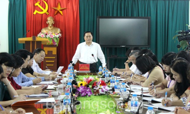 Lãnh đạo UBND tỉnh làm việc với trường Cao đẳng Sư phạm